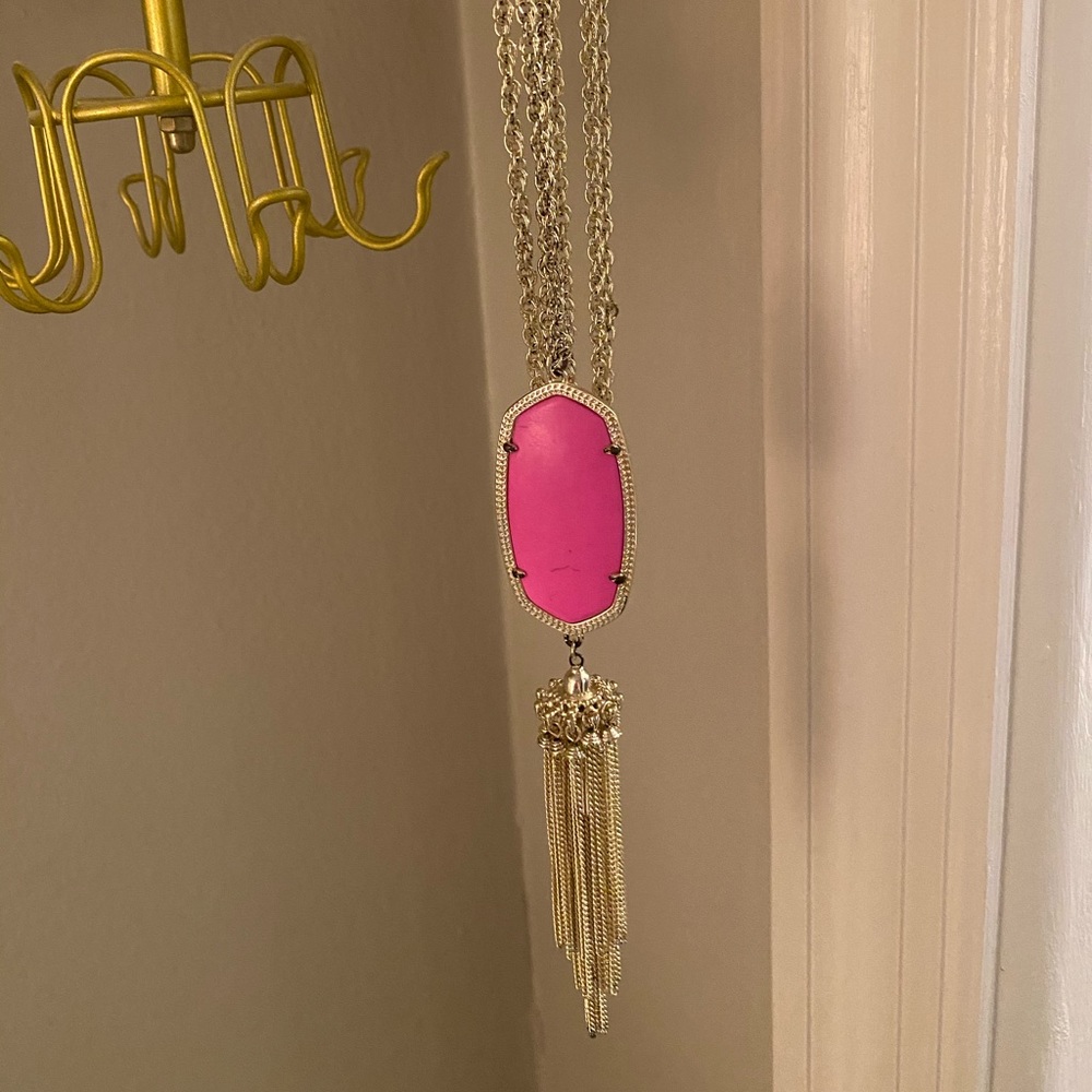 Fuchsia Rayne Necklace Kendra Scott